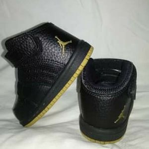Jordan Retros 4c